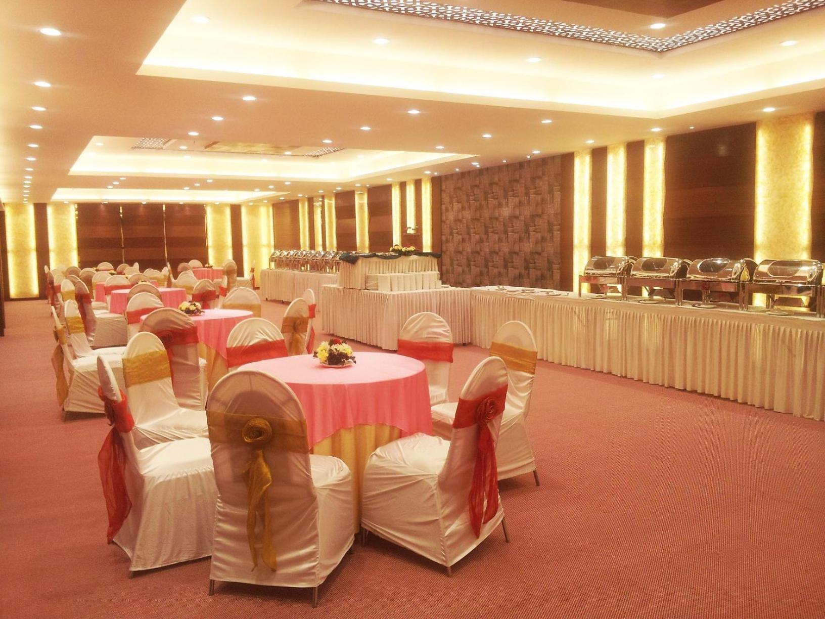 The Byke Suraj Plaza Pure Veg, Thane Exterior foto