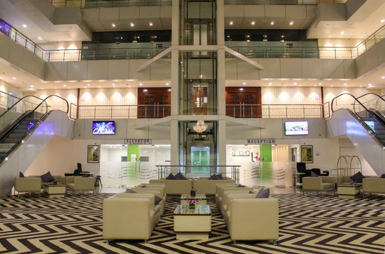 The Byke Suraj Plaza Pure Veg, Thane Exterior foto